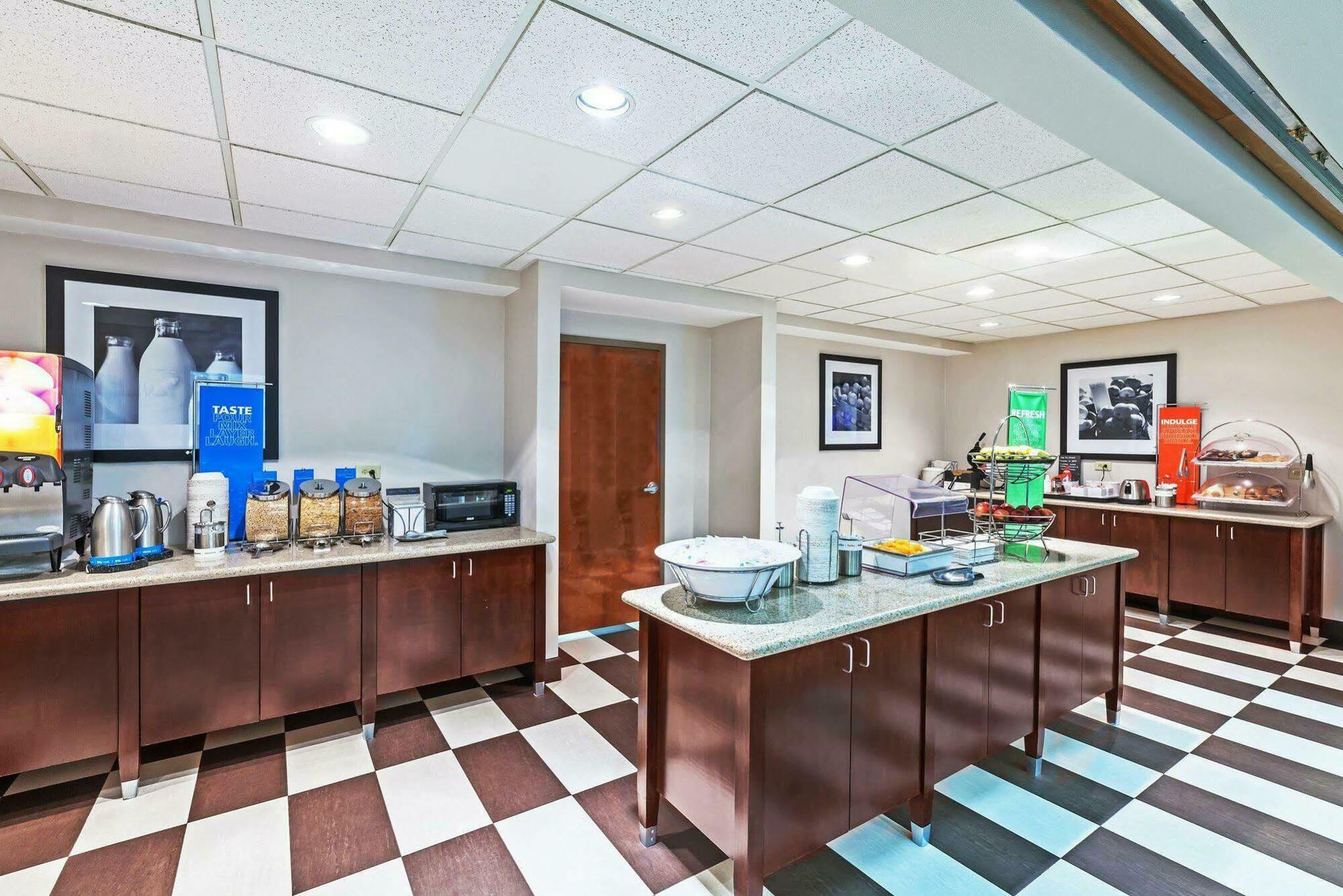 Hampton Inn & Suites Houston-Westchase Kültér fotó